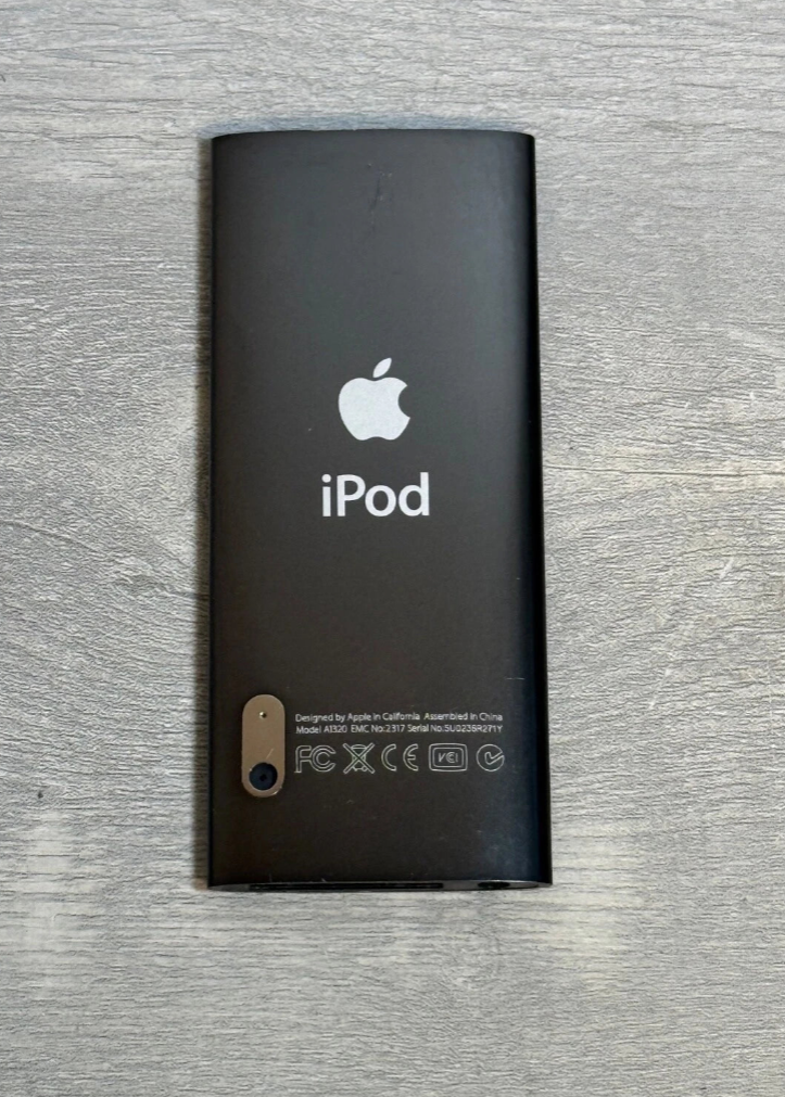 Brand NEW Apple iPod Nano 4th Gen 8GB All colors MP3 Players