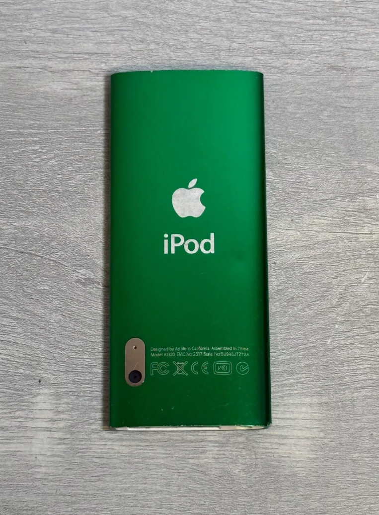 Brand NEW Apple iPod Nano 4th Gen 8GB All colors MP3 Players